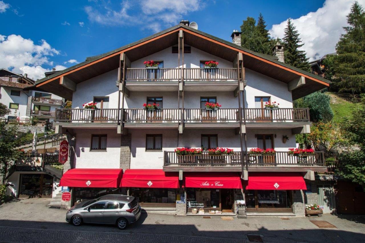 Hotel Meuble Meridiana Valtournenche Exteriér fotografie