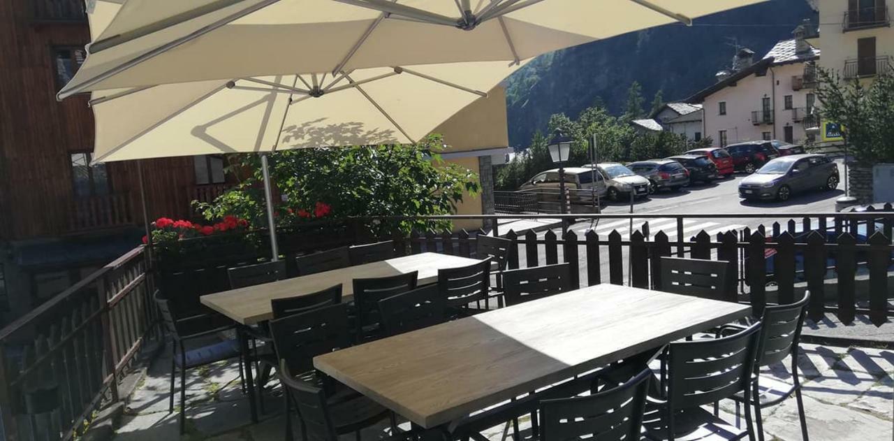 Hotel Meuble Meridiana Valtournenche Exteriér fotografie